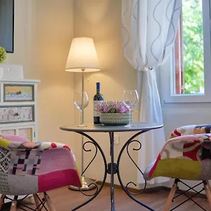 https://old-city-romantic-studios-2.pula-hotels.org