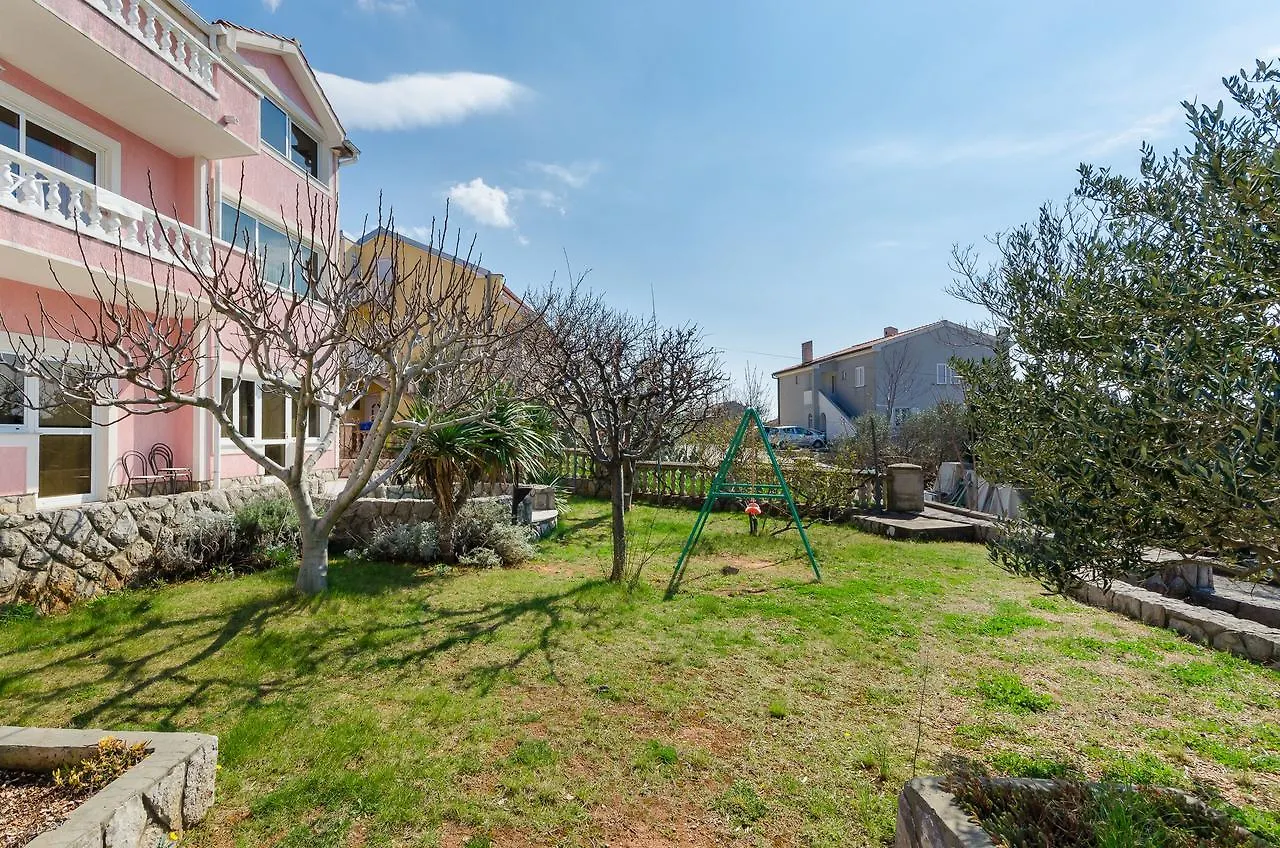 Apartments Krunoslav Punat 0*,