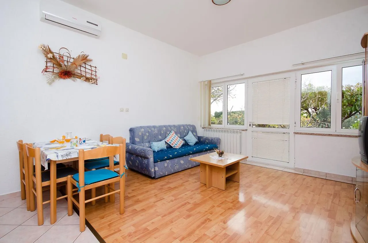 Apartments Krunoslav Punat