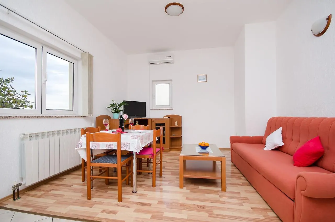 Apartments Krunoslav Punat